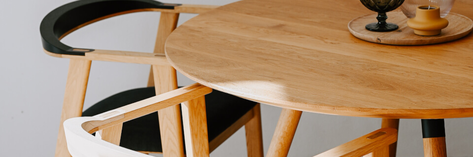 Solid wood dining tables