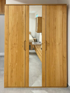 Skriňa FLABO 3-dverová DZD so zrkadlom, DUB RUSTIK/ olej HONEY