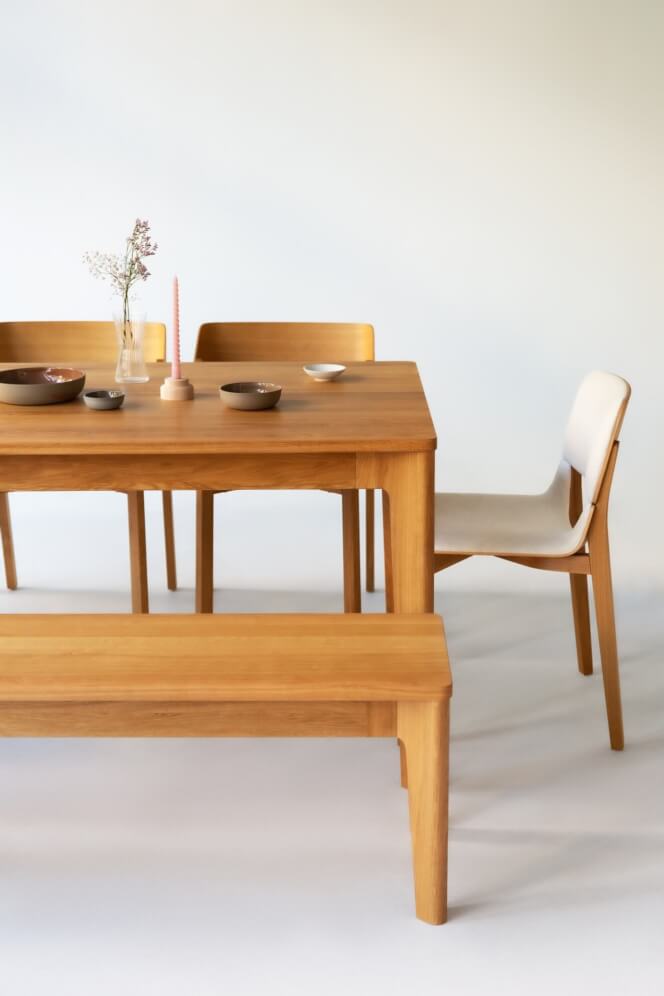 Detail jídelního stolu SABI, DUB / olej HONEY