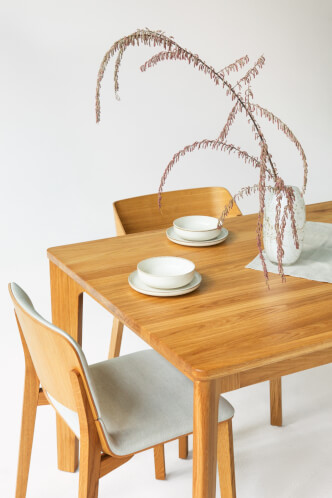 Detail jídelního stolu SABI, DUB / olej HONEY