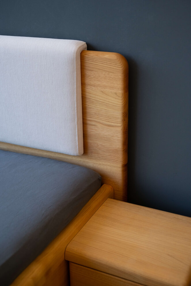 Čalúnená opierka na čelo postele LIMA - rovná