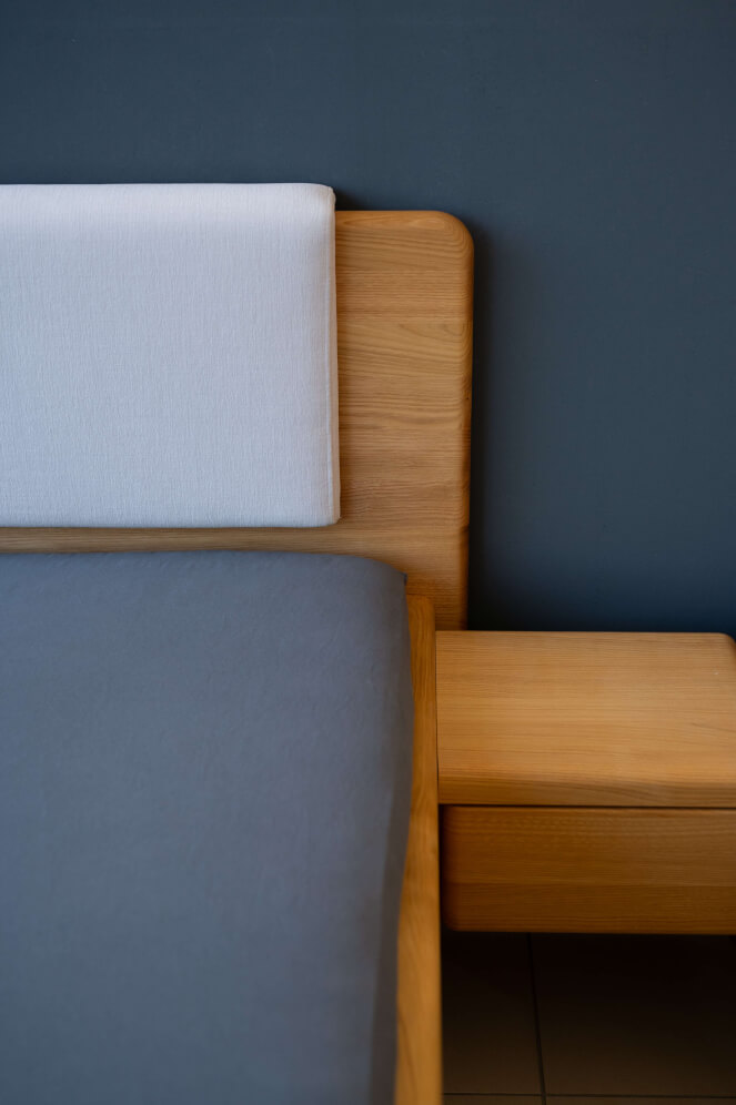 Čalúnená opierka na čelo postele LIMA - rovná