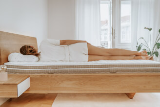 Straight spine with HUGO pillow