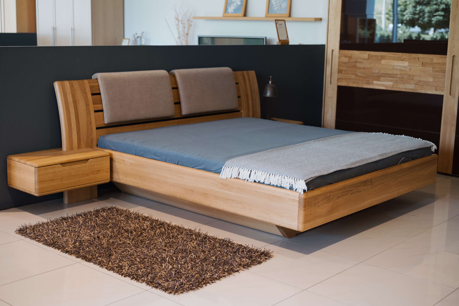 Čalúnená opierka FLABO