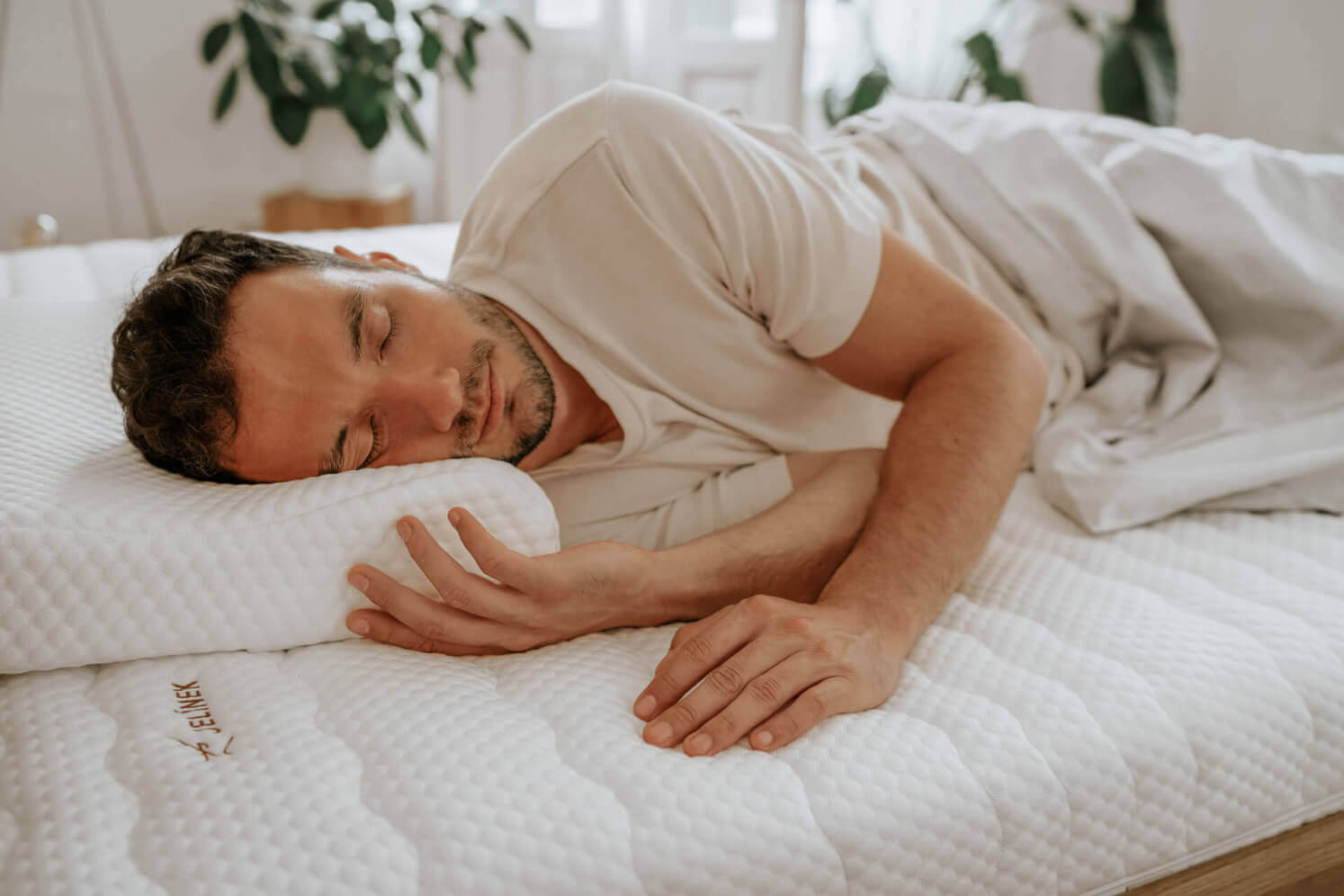 Anatomický vankúš HUGO v poťahu NaturGuard