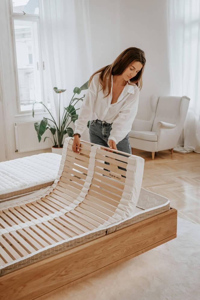 Ortopedický lamelový rošt váhovej kategórie &quot;do 60 kg&quot; vkladaný do spodného dielu poťahu matraca SÁRA Spirit (Morrison hnedá).